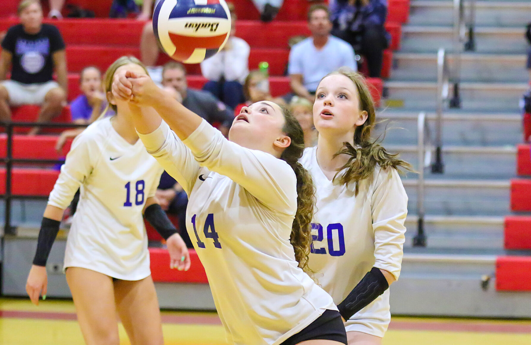 Incarnate Word vs. Lutheran St. Charles girls volleyball